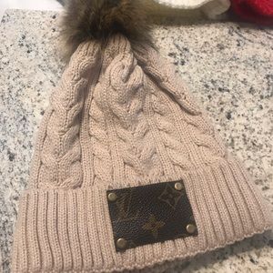 New upcycled pompom hat